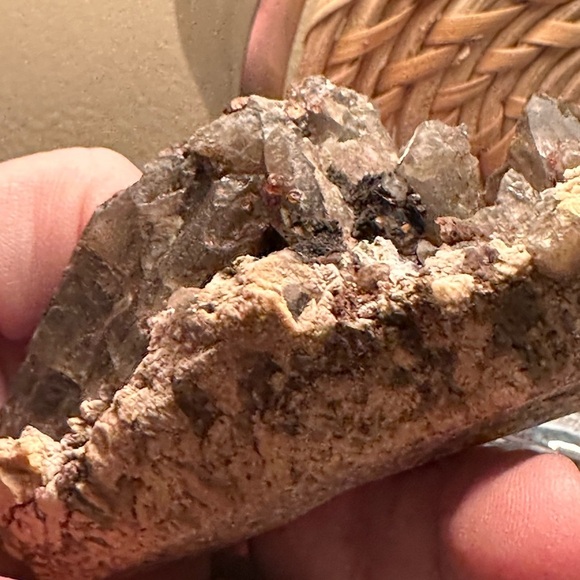 Chocolate Smoky Quartz and garnet gem specimens on matrix 155 g - Picture 5 of 15